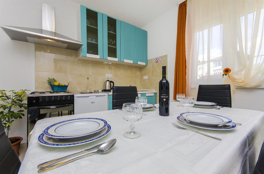 Apartments Branka Trogir Exterior foto