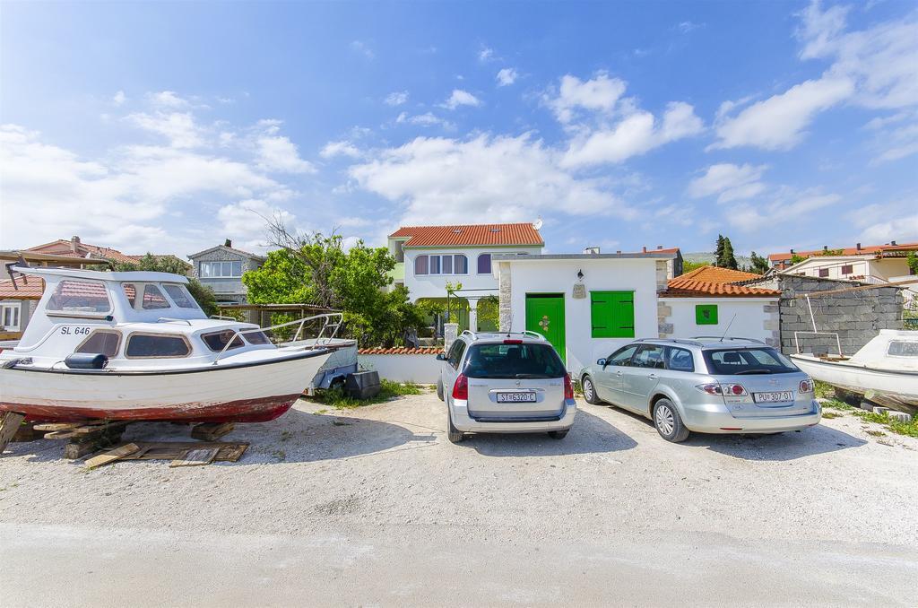 Apartments Branka Trogir Exterior foto